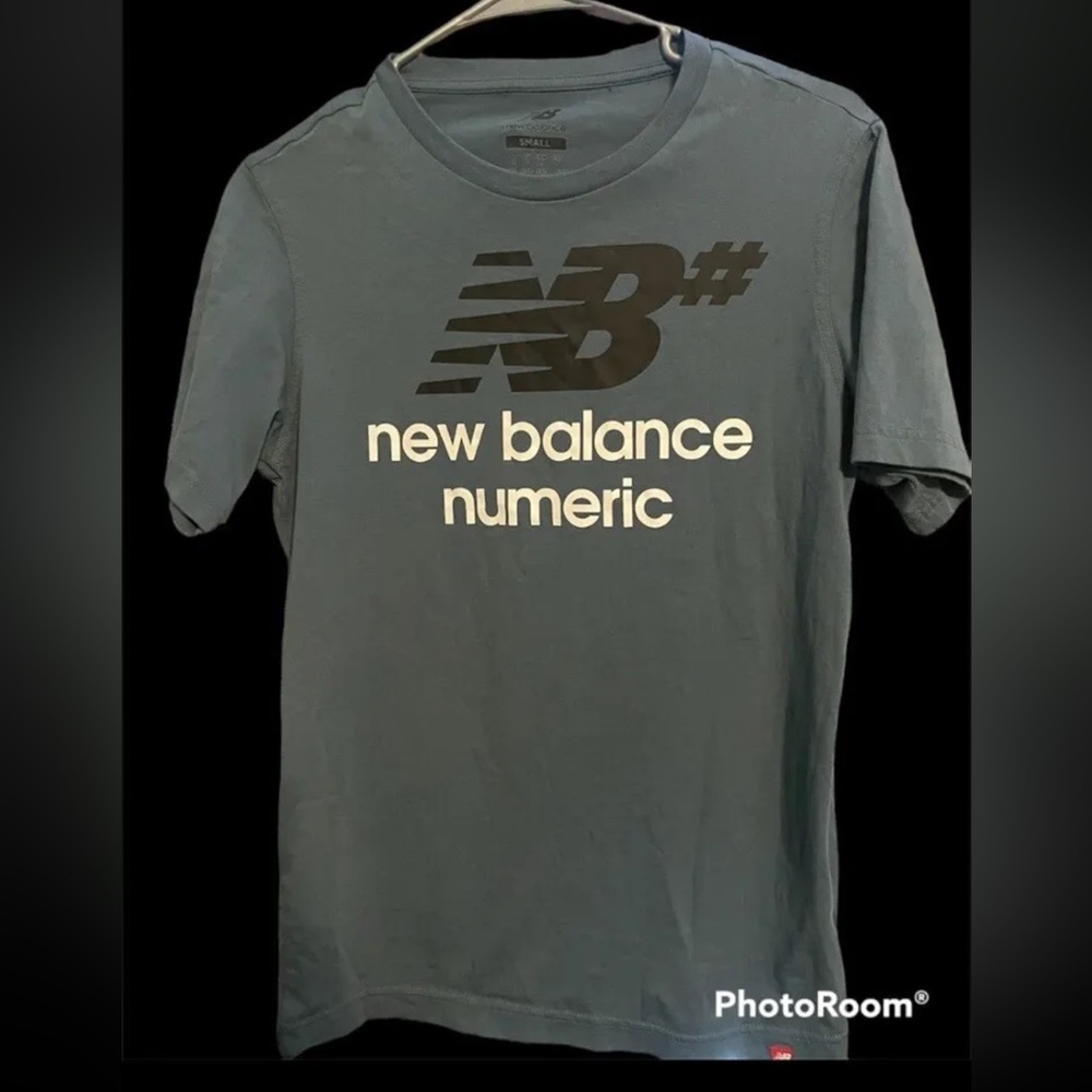 New Balance numeric logo T-shirt size Small S